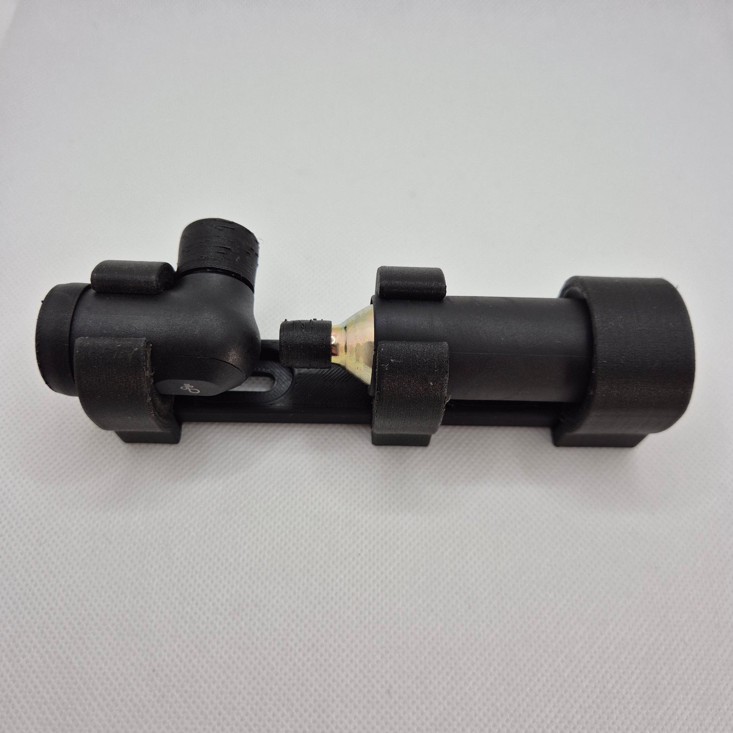 Fahrrad-Halterung inklusive Gaspatrone